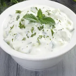 خيار باللبن